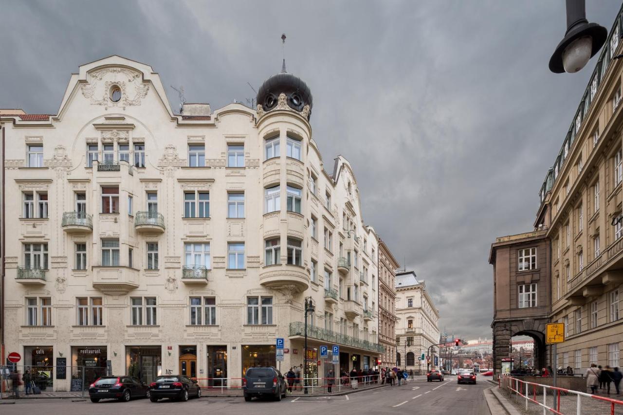 Best Place In Praha Bagian luar foto